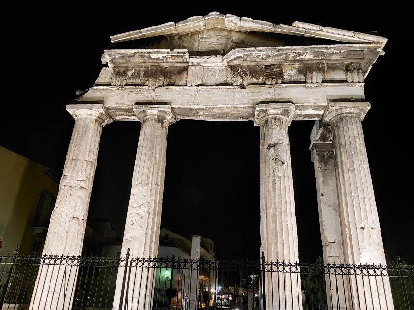 Athens: City Highlights Nighttime Walking Tour in Spanish - Reviews From Past Travelers