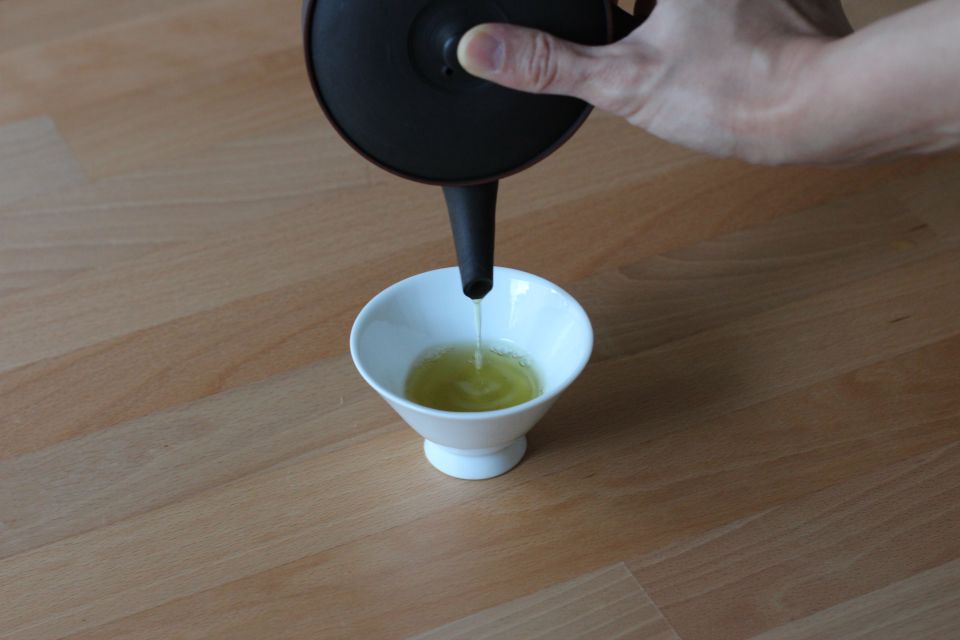 Authentic Japanese Tea Tasting: Sencha, Matcha and Gyokuro - Japanese Tea Varieties Discussed
