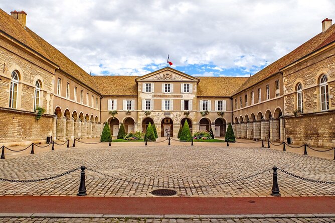 Beaune - Historic Guided Walking Tour - Tour Inclusions
