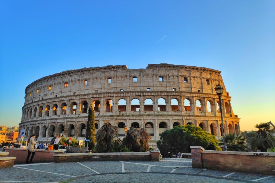 Captivating Pearls of Rome Family Walking Tour - Family Experience
