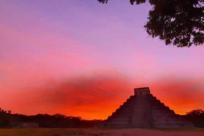 Chichen Itza Sunrise and Cenote Ik Kil From Cancun - Guide Expertise