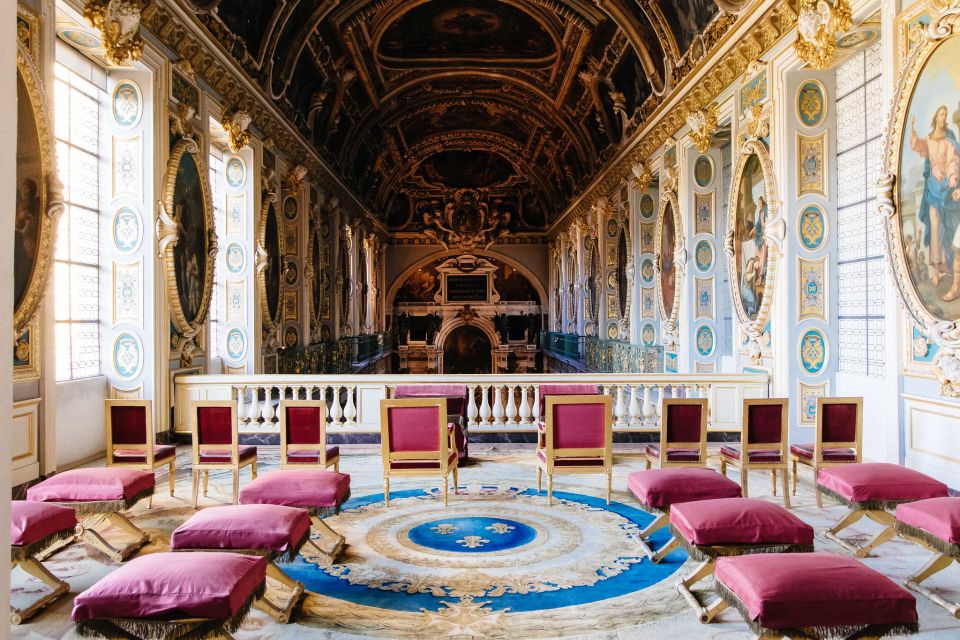 Fontainebleau: Fontainebleau Palace Private Guided Tour - Tour Itinerary