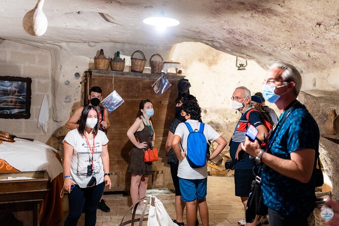 Guided Walking Tour of Sasso Barisano and Sasso Caveoso - Tour Guide