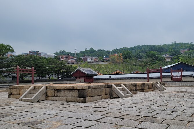 Inwangsan Hike & Historical Sites - Meet Your Certified Guide