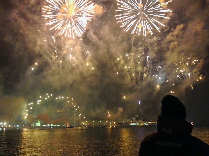 Lisbon: New Year's Eve Fireworks Tagus River Sailing Cruise - Itinerary Highlights