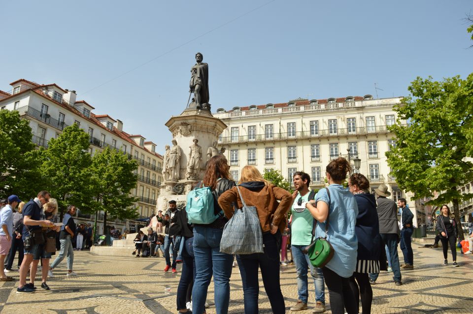 Lisbon: Starter Walking Tour to the Highlights in German - Experience