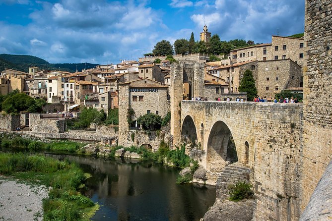 Medieval Three Villages Small Group Day Trip From Barcelona - Itinerary