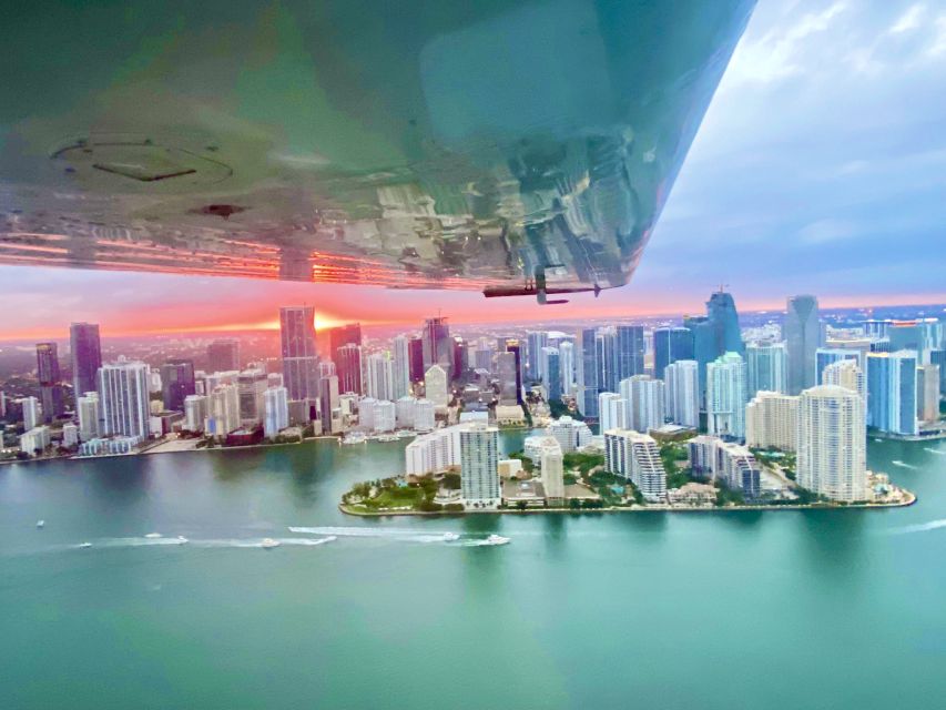 Miami Beach: 50-Min Sunset Private Luxury Airplane Tour - Meeting Point and Customer Details