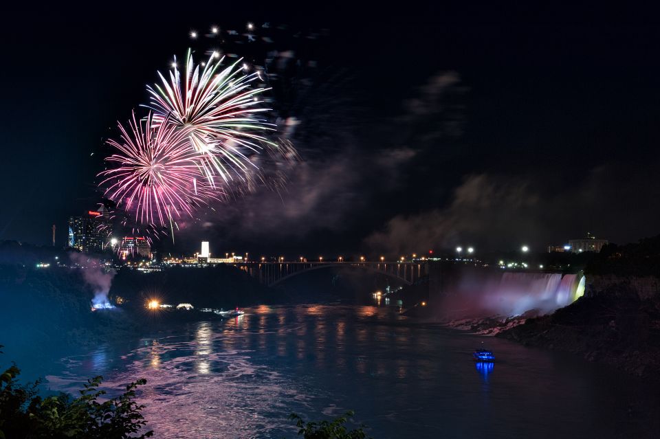 Niagara Falls, Canada: Evening Fireworks Cruise - Itinerary
