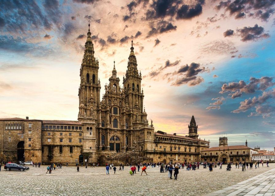 Porto: Santiago De Compostela & Viana Do Castelo Tour - Highlights