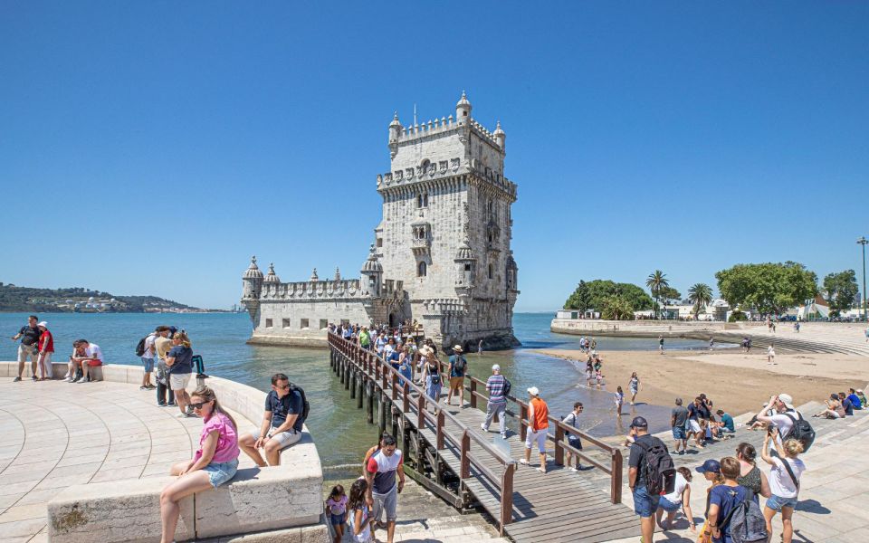 Porto to Lisbon With Aveiro-Coimbra-Fátima-Nazaré-Óbidos - Itinerary Highlights