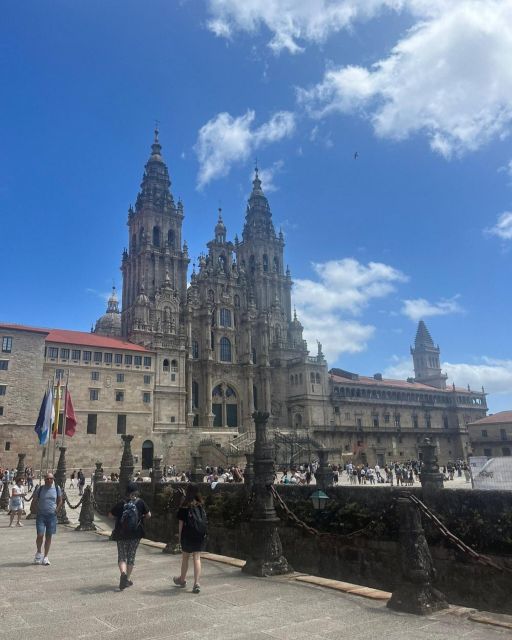 Private Religious Tour to Santiago Compostela & Braga - Itinerary Highlights