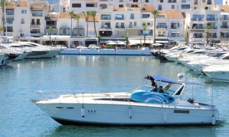 PUERTO BANUS: YACHT RENTAL FOR GROUP 2H - Experience Offered