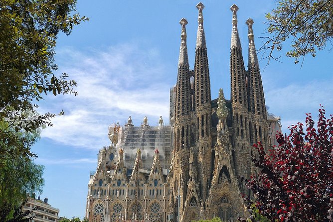 Sagrada Familia: Skip the Line Guided Tour - Meeting Point Details
