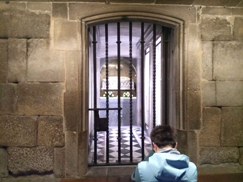 Santiago De Compostela & Valença - Private Tour From Porto - Inclusions