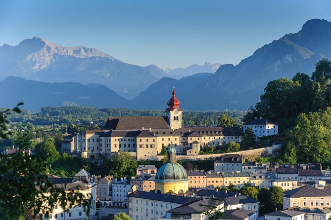 Sound of Movies: Musical Tour to Salzburg From Vienna - Guide Experience