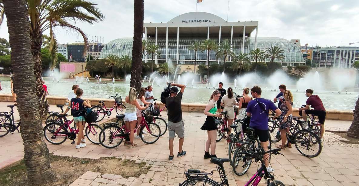 Valencia: City Highlights Guided Bike Tour - Itinerary