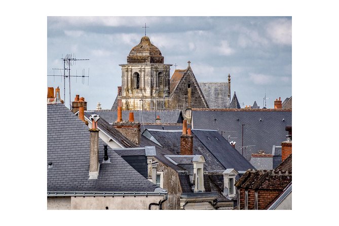 Walking Photography Tour of Amboise Conducted in English - Cancellation Policy