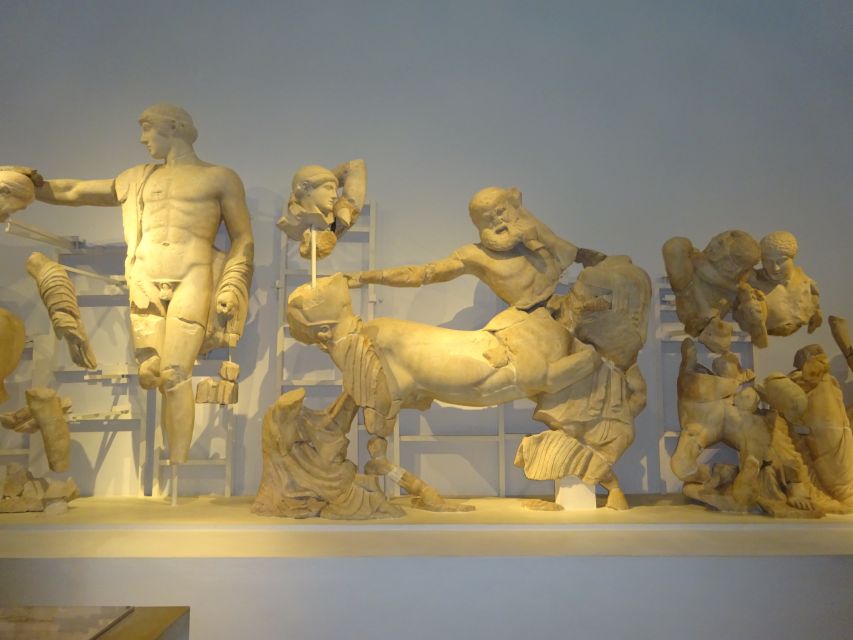4-Day Tour of Mycenae, Epidaurus, Olympia, Delphi & Meteora - Tour Details