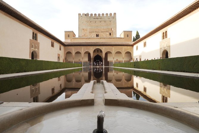 Alhambra and Nasrid Palaces Skip the Line Entrance From Seville - Traveler Reviews