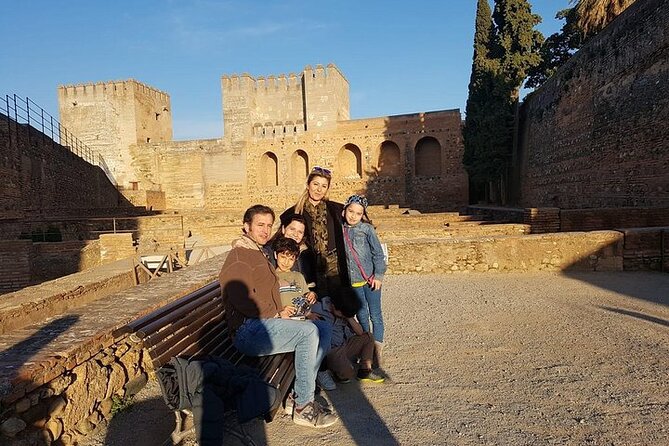 Alhambra: Private Tour for Families - Price