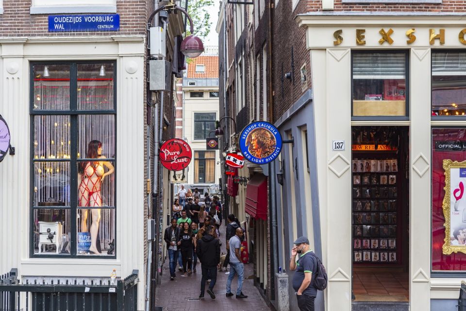 Amsterdam: Self-Guided Red Light District Photography Tour - Expert Photography Tips