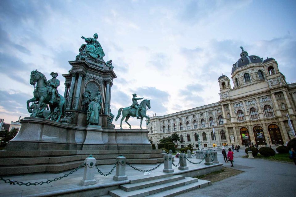 Full-Day Private Trip From Prague to Vienna - Tour Itinerary