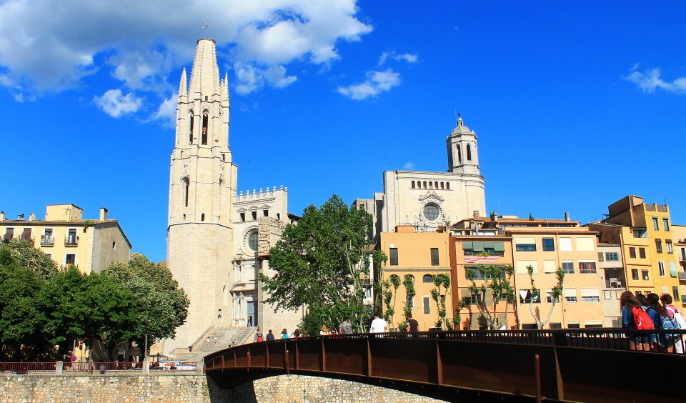 Girona: Private History Tour - Meeting Point and Important Information