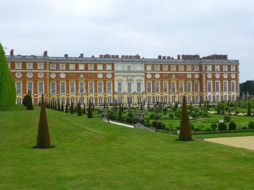 Hampton Court Palace Private Tour With Fast Track Pass - Highlights of the Tour