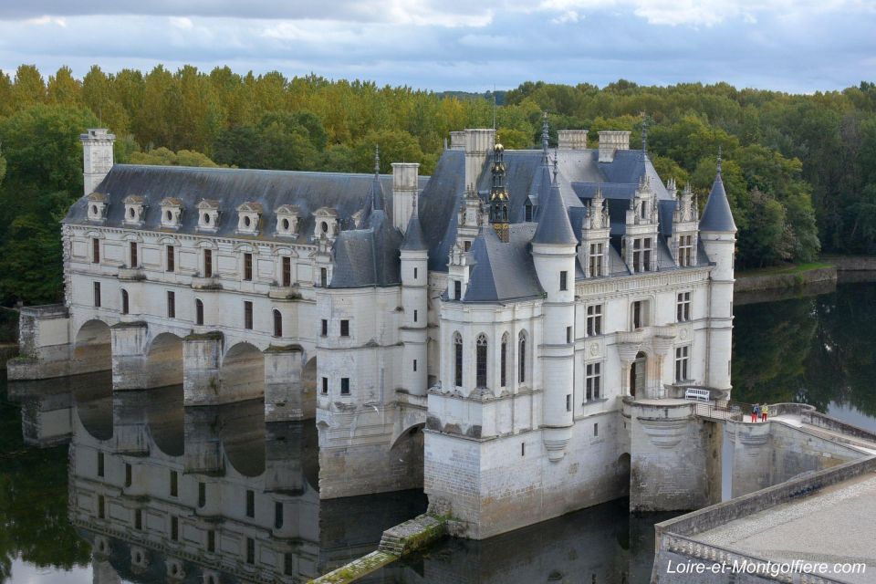 Hot Air Balloon Flight Above the Castle of Chenonceau - Booking Details