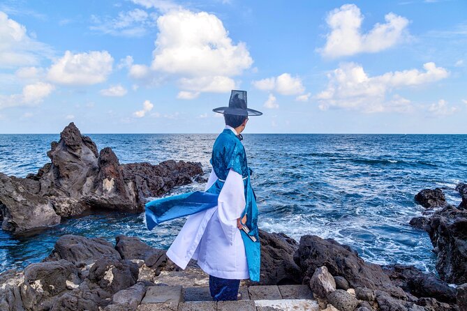 [Jeju] Hanbok Private Guide Tour & Photo Session in Beautiful Yongduam Rock, - Cancellation and Refund Policy