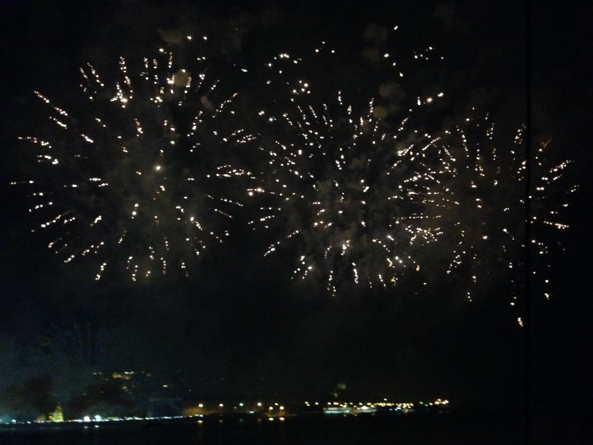 Lisbon: New Year's Eve Fireworks Tagus River Sailing Cruise - Inclusions and Experiences