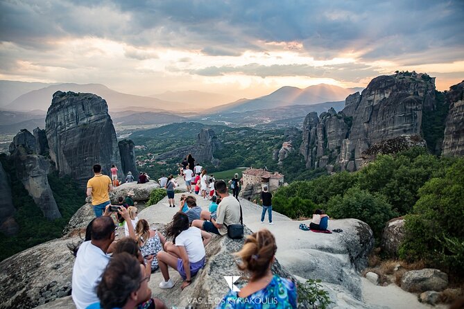 Majestic Sunset on Meteora Rocks Tour - Local Agency - Tour Experience