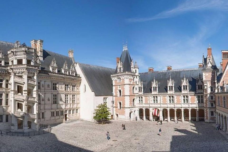 Paris: Loire Castles Excursion: Chambord and Blois - Departure Instructions