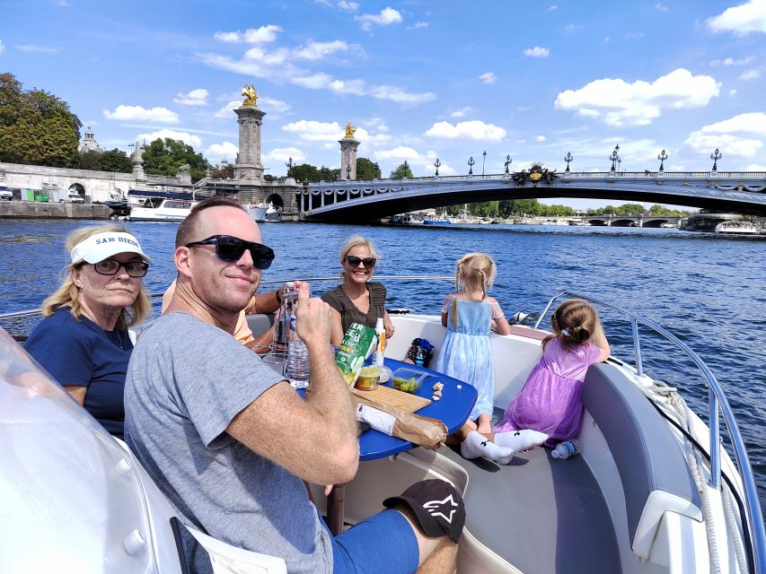 Paris: Private Boat Cruise on Seine River - Important Information for Participants