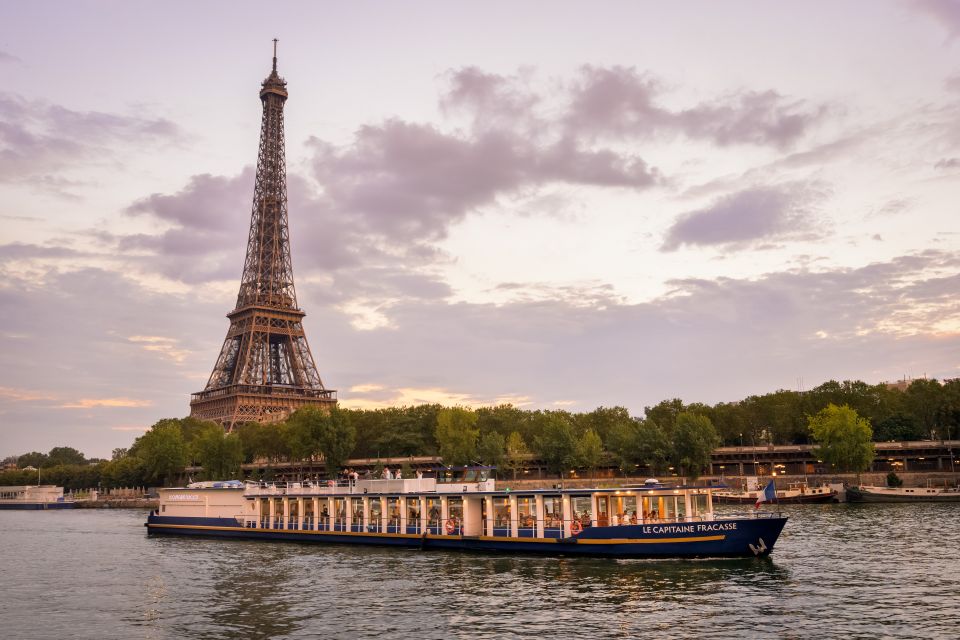 Paris: Romantic Cruise With 3-Course Dinner on Seine River - Important Information