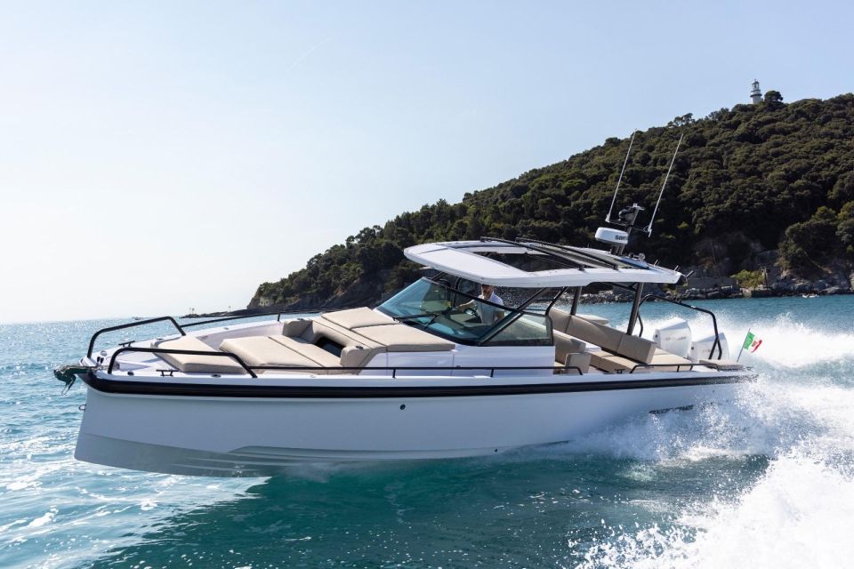 Porto Vecchio : Daily Boat Rental With Skipper - Meeting Point