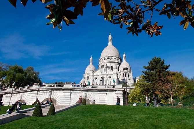 Private Auto Paris City Tour With Audio Guide - Local Cancellation Policies