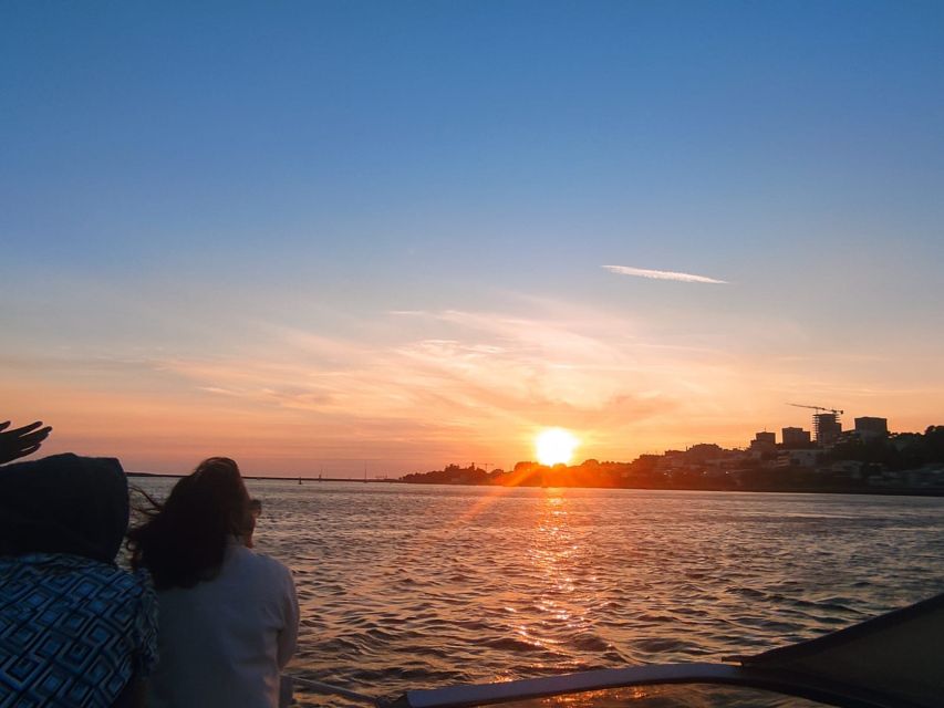 Private Boat Trip 1h30 Between Foz and Ribeira Sunset Option - Important Information