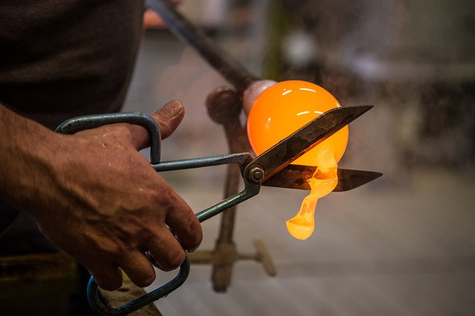 Private Tour on Murano Island: Discover the Art of Artisanal Glassblowing
