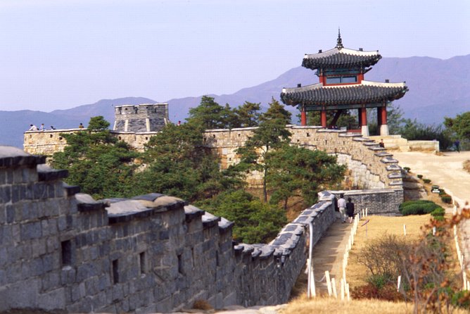 Suwon Hwaseong Fortress and Korean Folk Village Day Tour From Seoul - Tour Policies and Notes