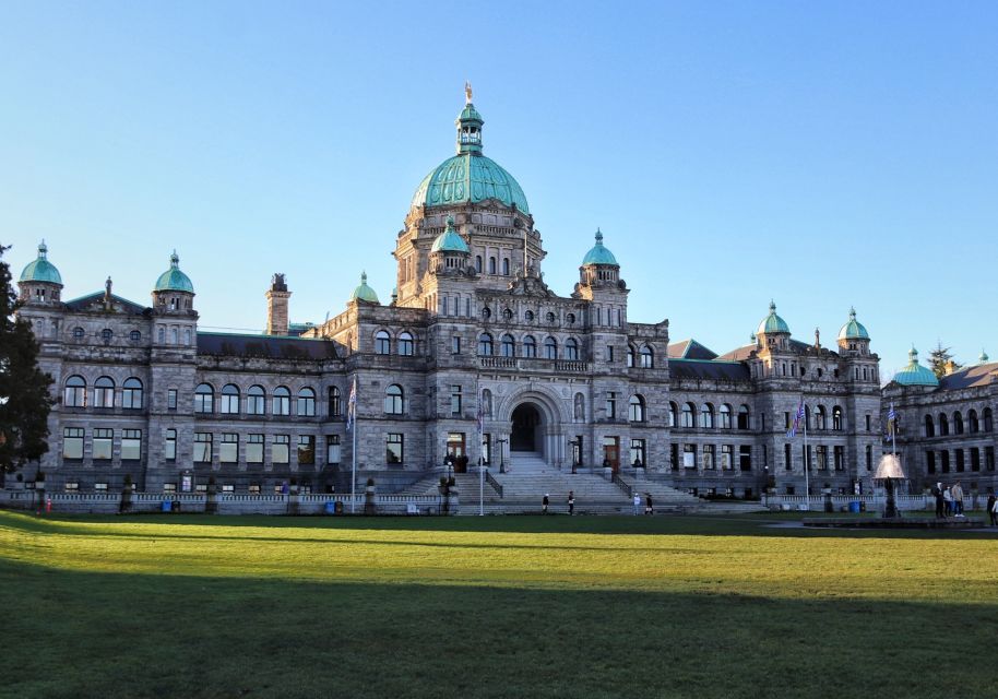Victoria: Scavenger Hunt and City Highlights Walking Tour - Common questions