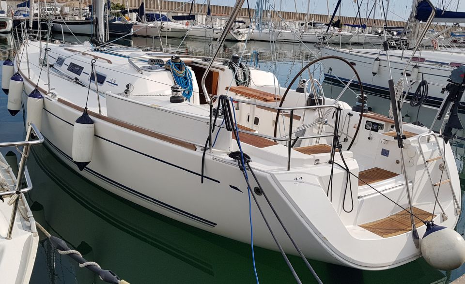 Barcelona 2h Private Sailing Tour With Local Skipper - Customer Review
