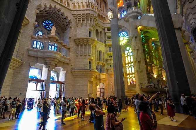 Barcelona Highlights & Sagrada Familia Skip-the-Line Private Tour - Customer Reviews