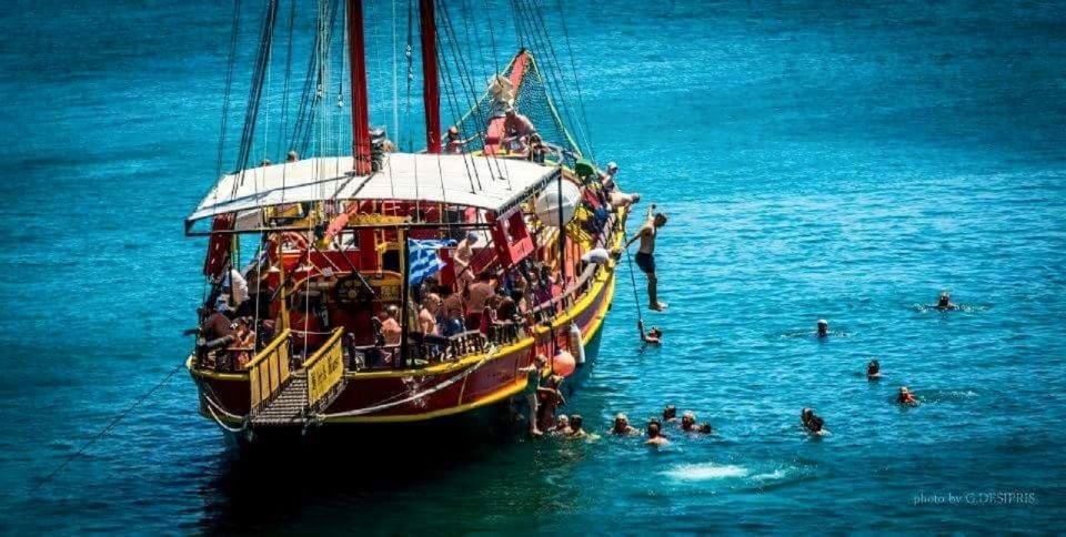 Black Rose Pirate Boat: 5-Hour Trip From Heraklion - Miscellaneous Details and Activities