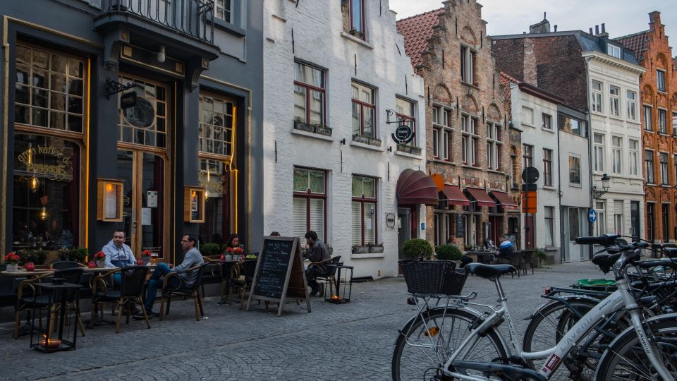 Brussels: Private Trip to Bruges & Food Tour With 6 Tastings - Location and Logistics