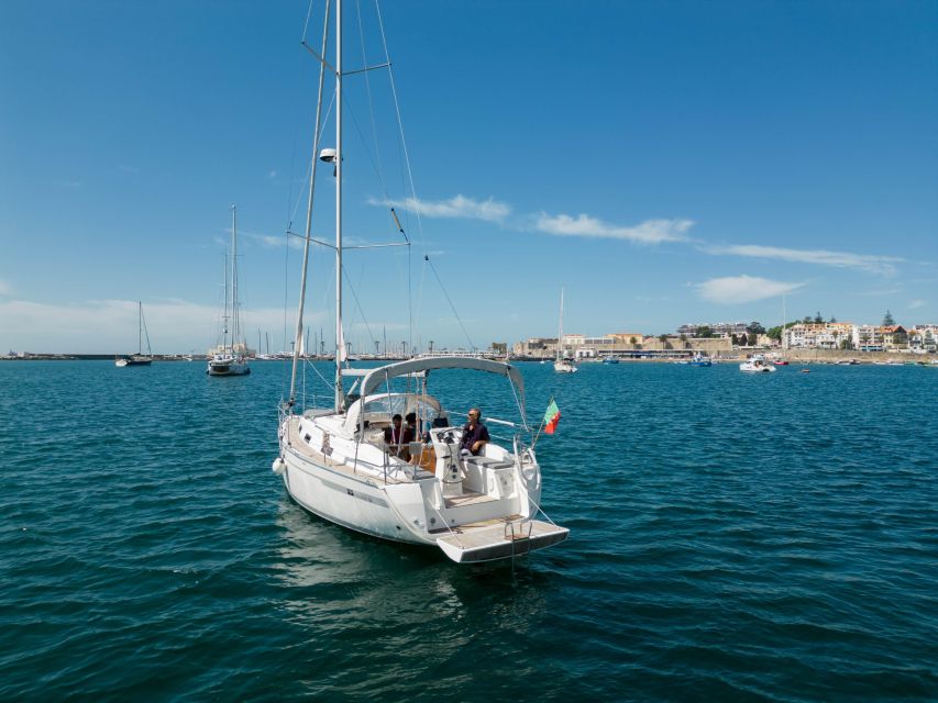 Cascais: Romantic Experience for Two by Sailboat - Experience Description