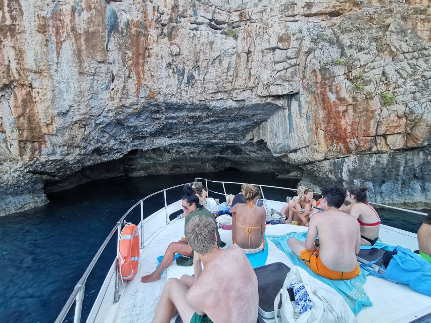 Chania: Menies Beach & Chironisia Bay Cruise With Snorkeling - Experience Description