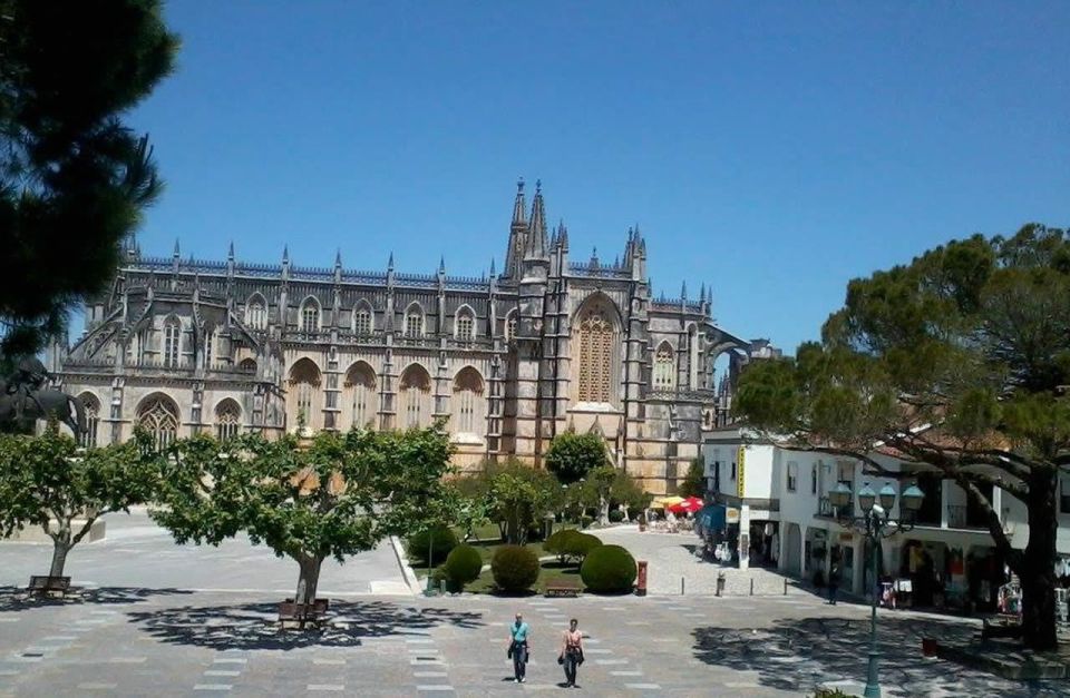 From Lisbon: Fátima, Batalha, Nazaré and Óbidos Day Tour - Directions