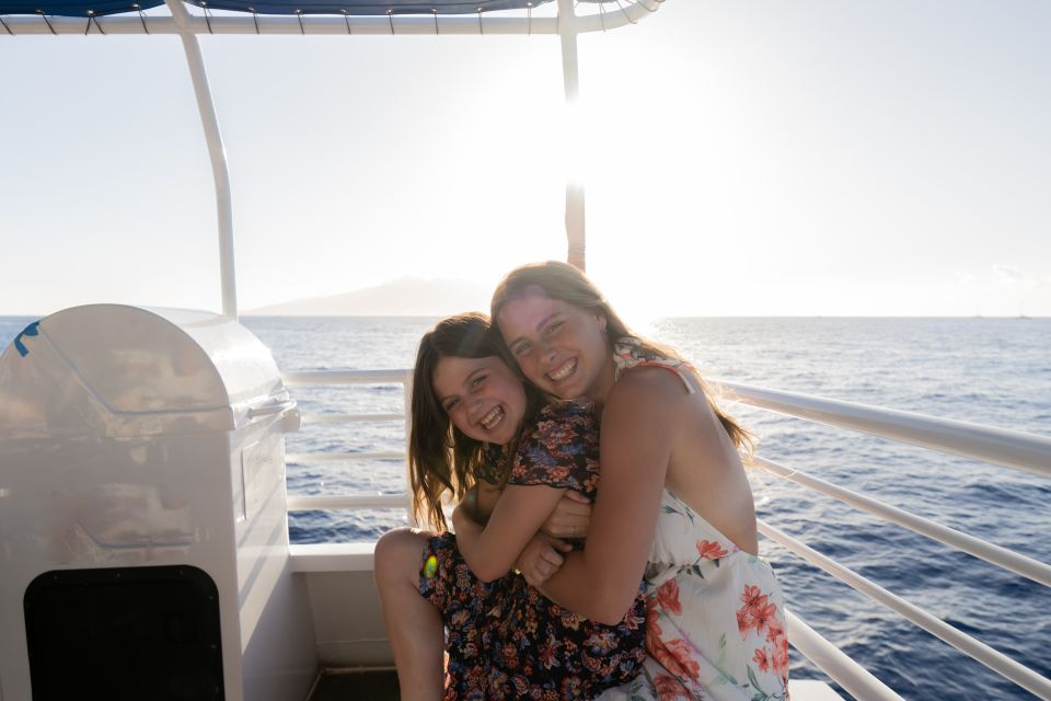 From Maalaea: Sunset Dinner Cruise Aboard the Quicksilver - Enjoying the Sunset and Scenic Views